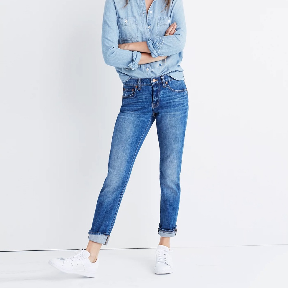 Madewell Slim Boyjean Size 27. Gently-worn condition.